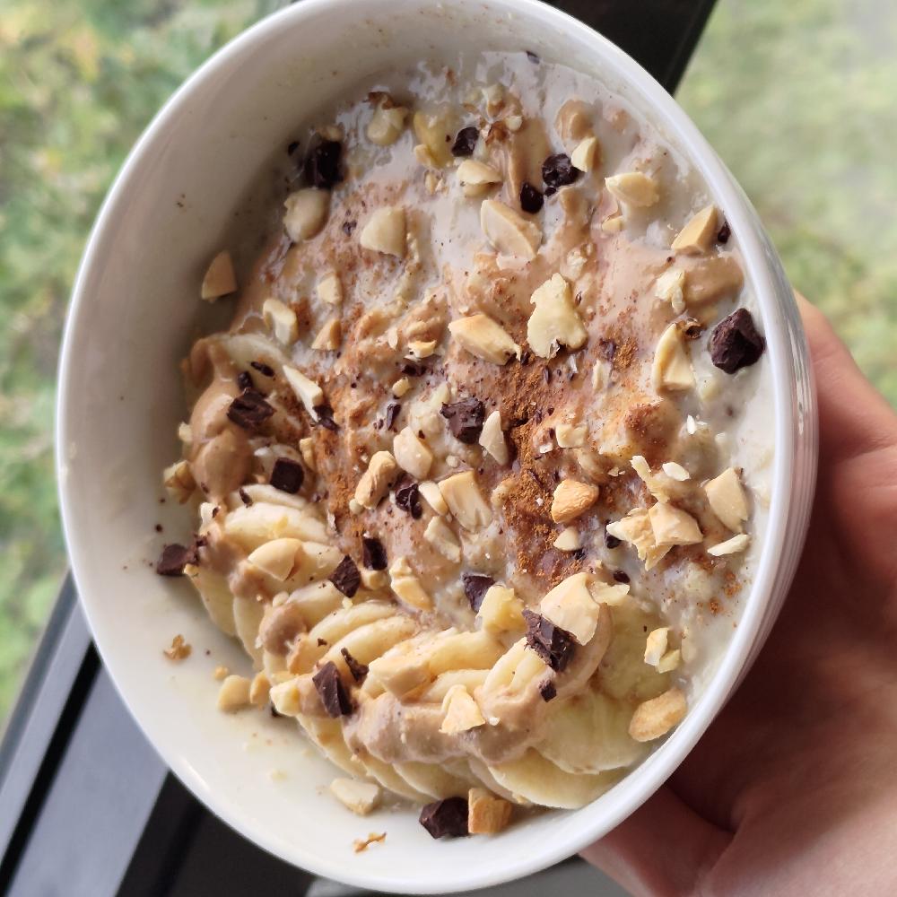 with banana, nuts, pb, dark chocolate picture of oatmeal